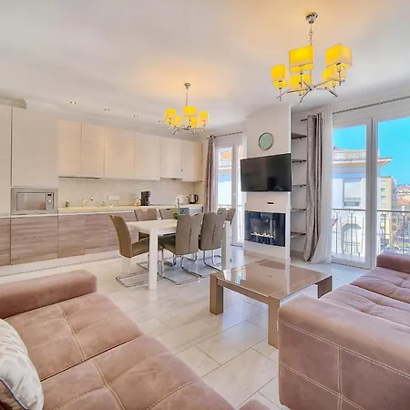 Ref 1477 - For Rent Apartment